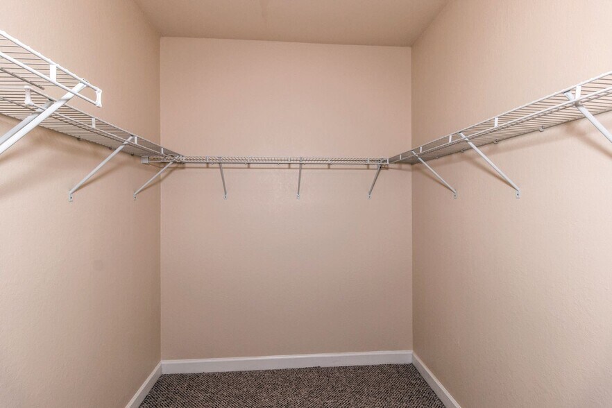 Walk-in Closet - 9362 SW 171st Ave
