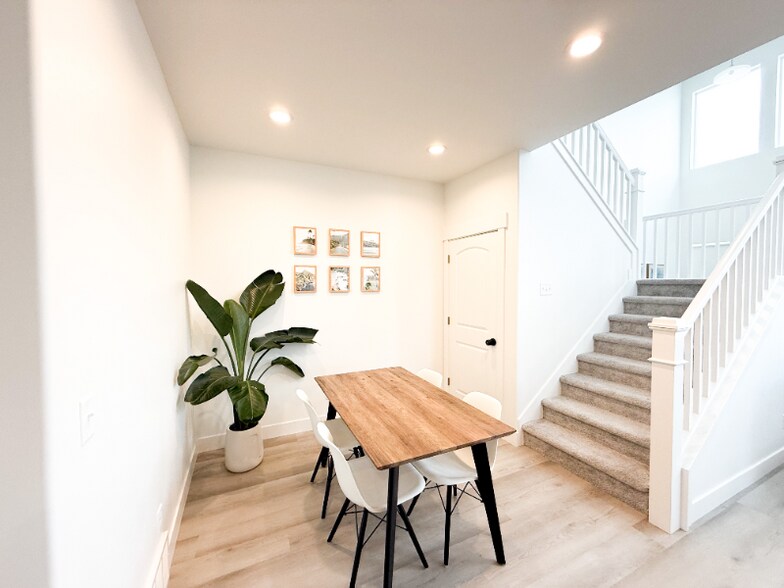 Building Photo - 2094 N 4100 W