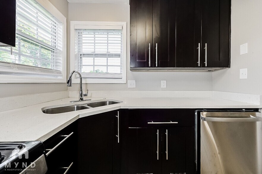 Building Photo - 676 Togwatee Pass