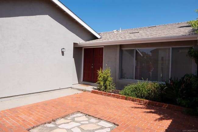 Building Photo - 4490 Cather Ave