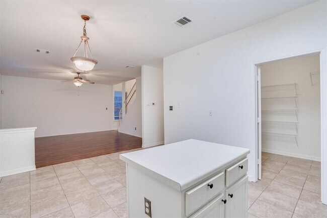 Building Photo - 3756 Top Rock Ln