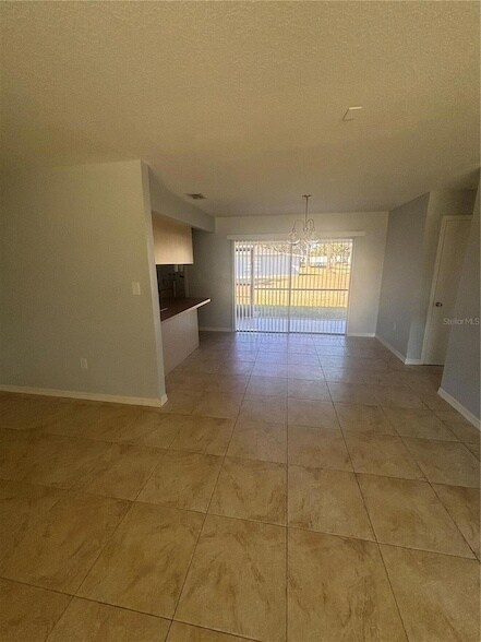 Building Photo - 327 Dundee Dr