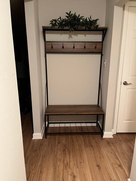 Building Photo - 12050 Wildwood Springs Dr