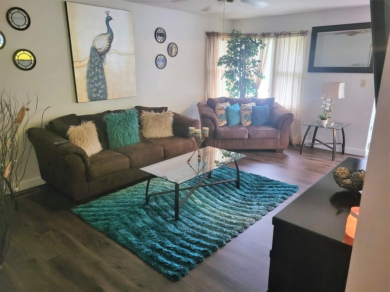 Building Photo - 1217 E Forrest Hill Ave