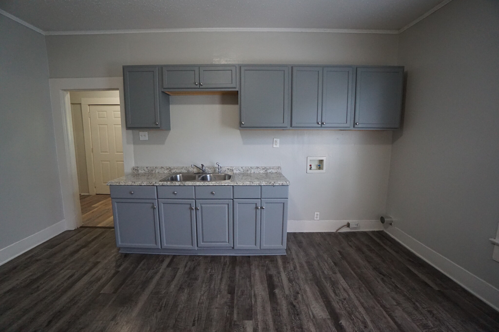 Building Photo - 4335 Jackson St