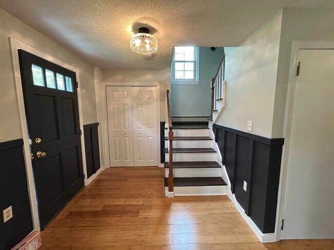 Building Photo - 41 Boulder Brook Dr