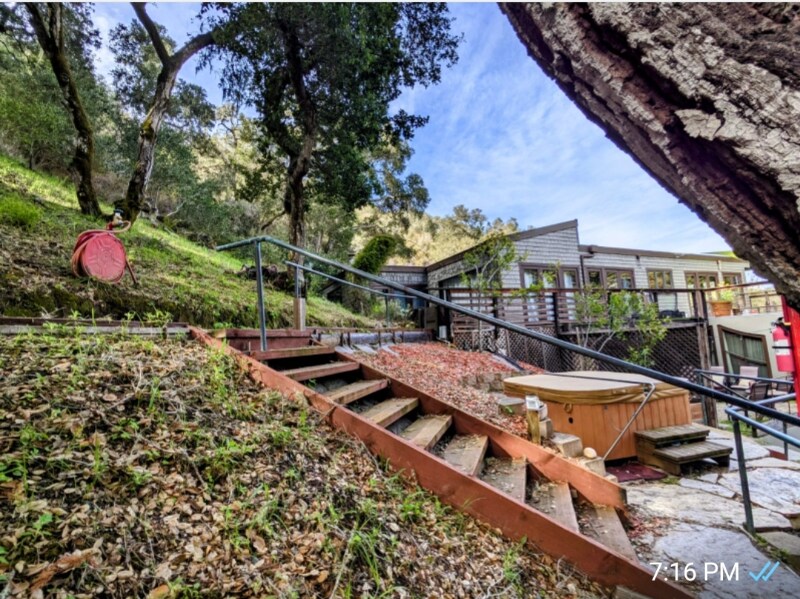 Building Photo - 29090 Robinson Cyn Rd