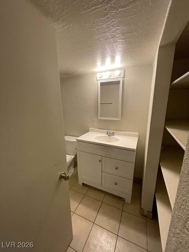 Building Photo - 1427 San Felipe Dr