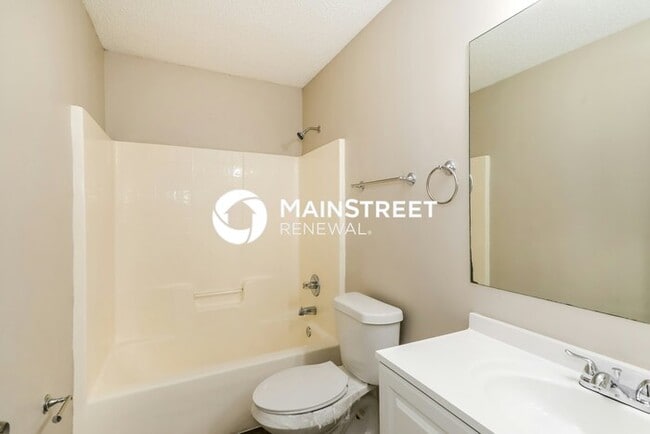 Building Photo - 3 Bedroom Pet-Friendly Home in Green Cove Springs, FL with Main Street Renewal