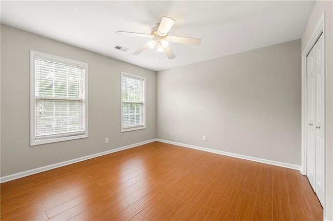 Building Photo - 580 Olde Lauren Ct