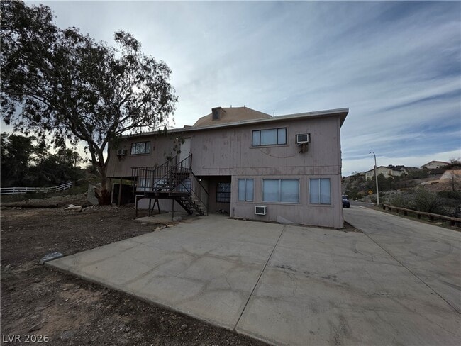 Building Photo - 1427 San Felipe Dr