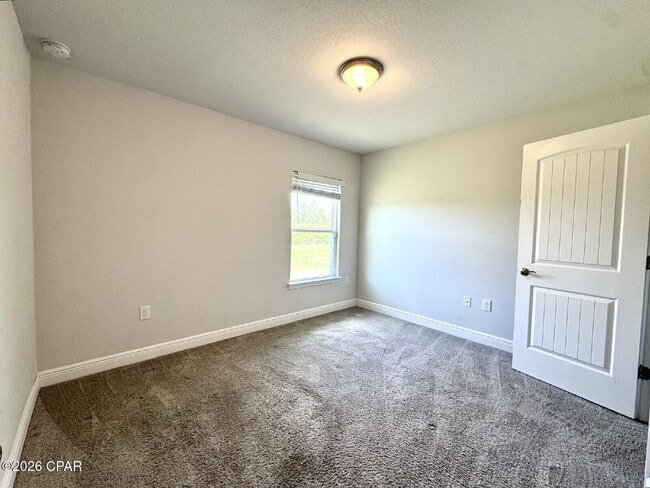 Building Photo - 3851 Redbud Wy
