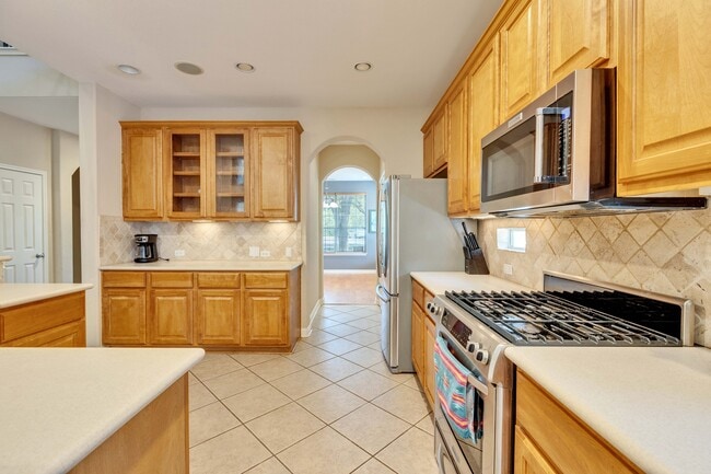 Building Photo - 10616 Big Thicket Dr