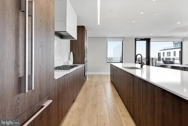 Building Photo - 37 L St SE