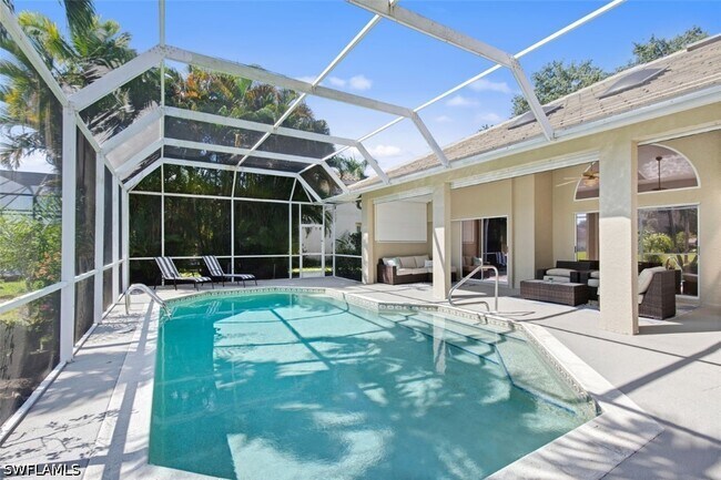 Building Photo - 11774 Longshore Way W