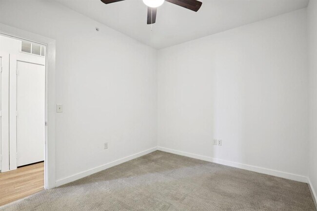 Building Photo - 1900 Barton Springs Rd