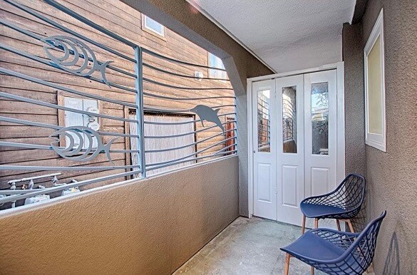 Patio - 307 Capitola Ave