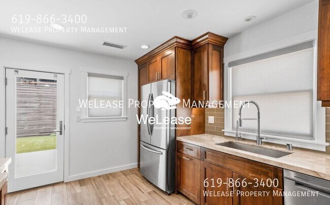 Building Photo - 942 Rosecrans-Main Home