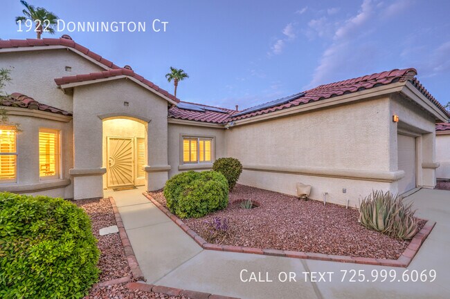 Building Photo - 1922 Donnington Ct