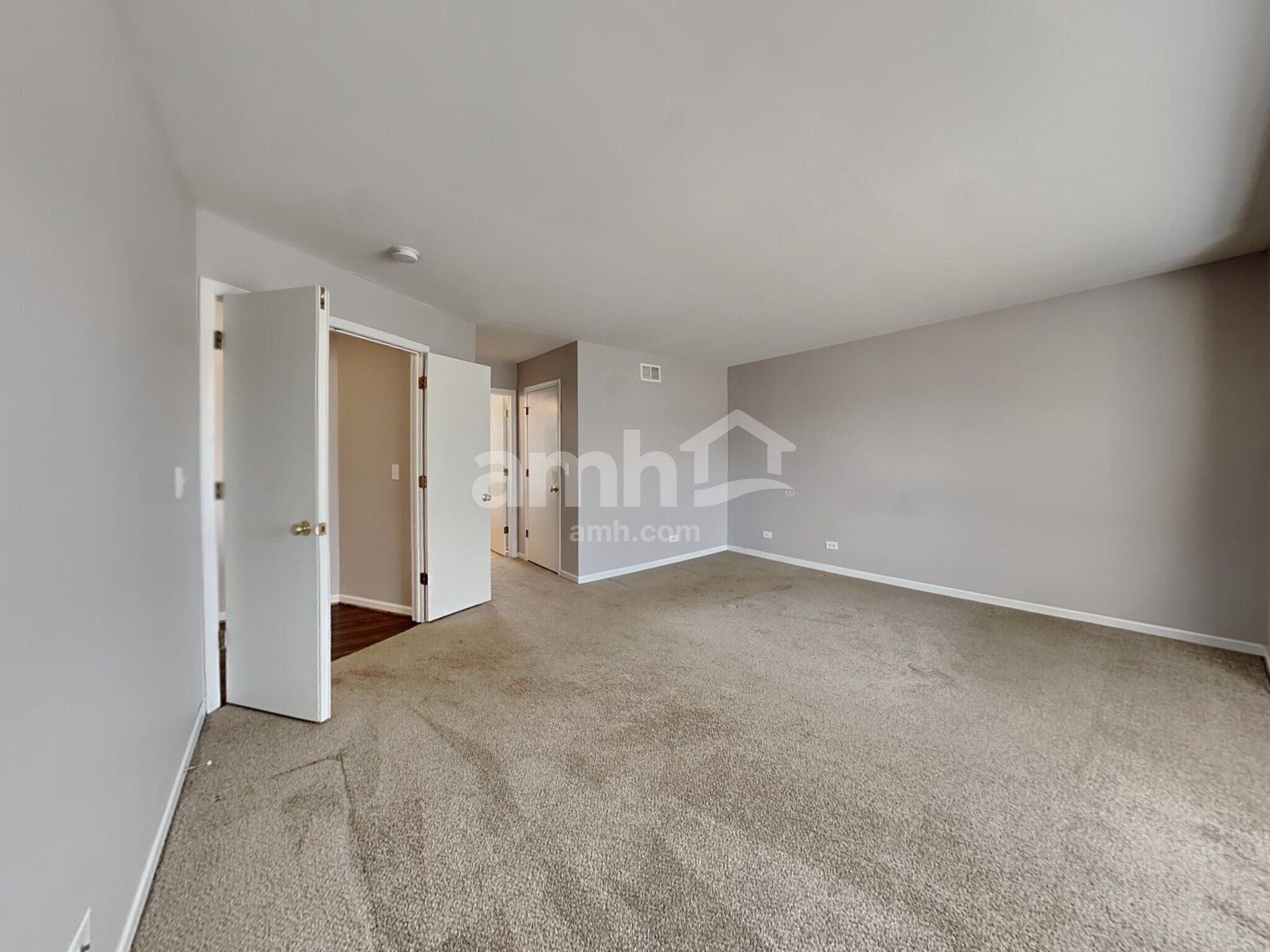 Building Photo - 9781 Chetwood Dr