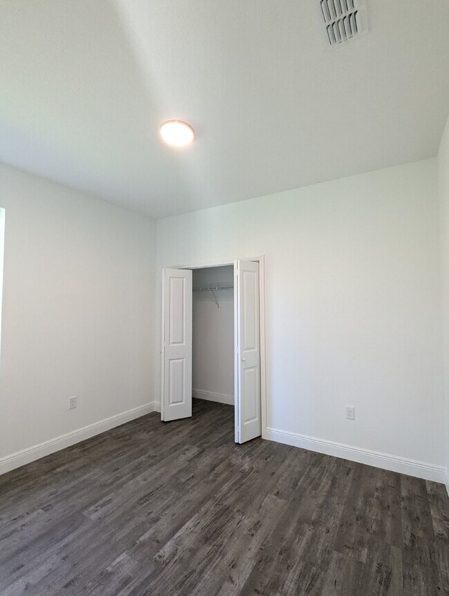 Building Photo - Beautiful and Secluded Poinciana Home for Rent