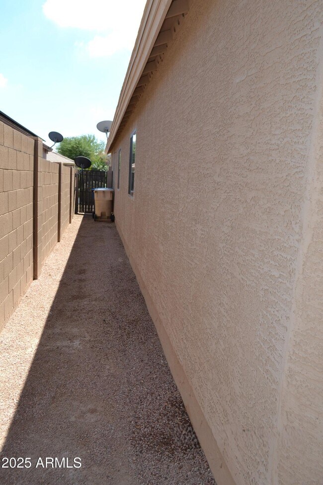 Building Photo - 6746 E Superstition Way