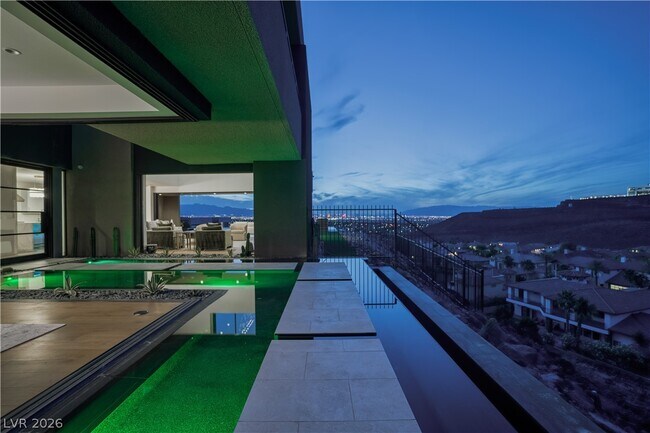 Building Photo - 804 Dragons Eye Dr