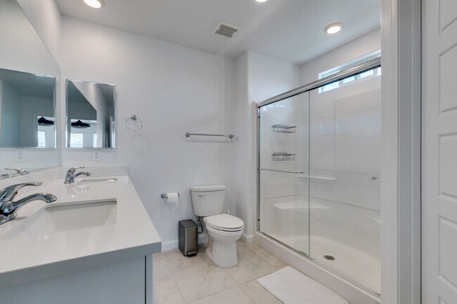 Building Photo - 2024 Lennar-Built Fully Furnished 2BR + Office Space Townhome-Style Condo in Cadence