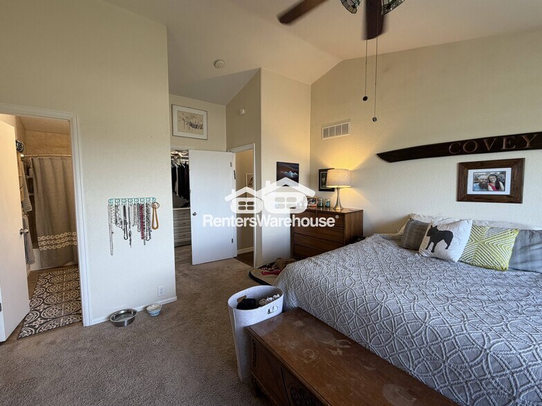 Building Photo - 11260 Jersey Way