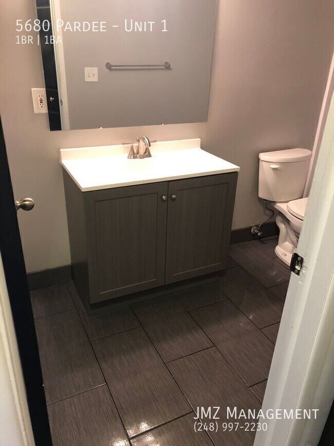 Building Photo - 5680 Pardee-Unit 1