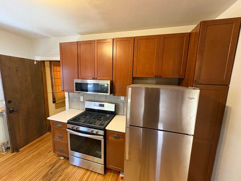 Large stainless refrigerator - 509 W 22nd St