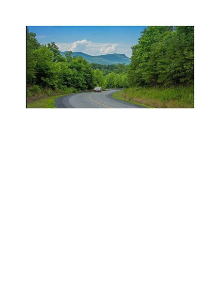 Building Photo - 10 Coolidge Ave