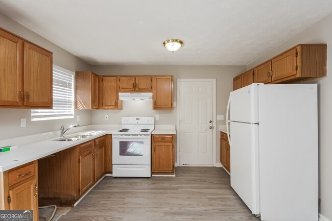 Building Photo - 6481 Alford Way