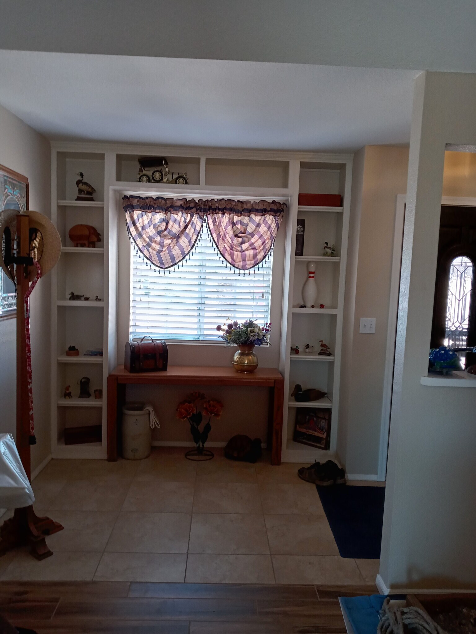 Building Photo - 2340 Camero Ct