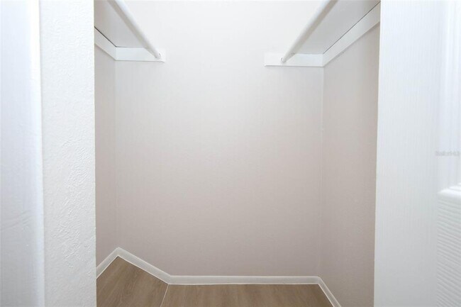 Building Photo - 4029 Henley Rd