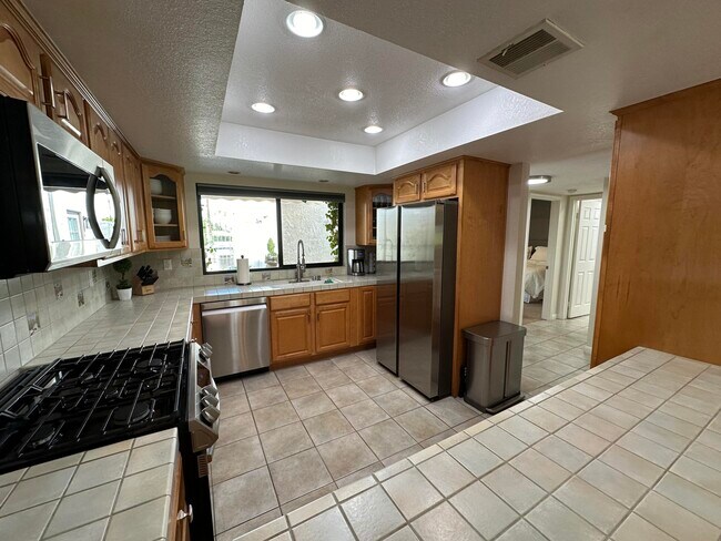 Building Photo - 166 Wimbledon Ct