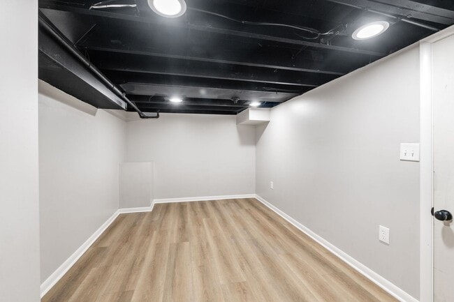 Building Photo - Charming 2-Story Home with Modern Updates ...