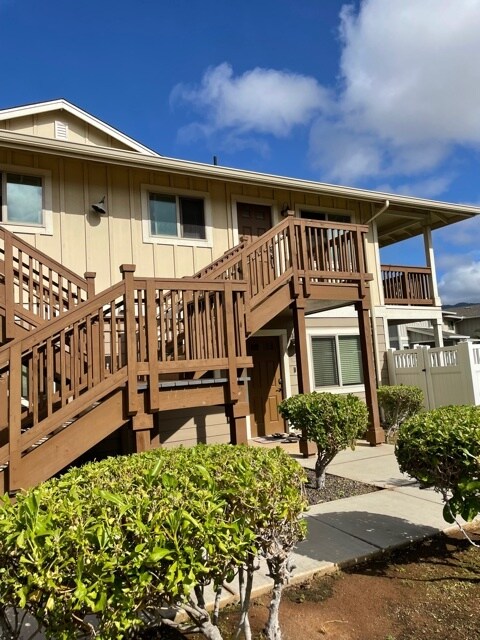 Building Photo - 801 Kakala St