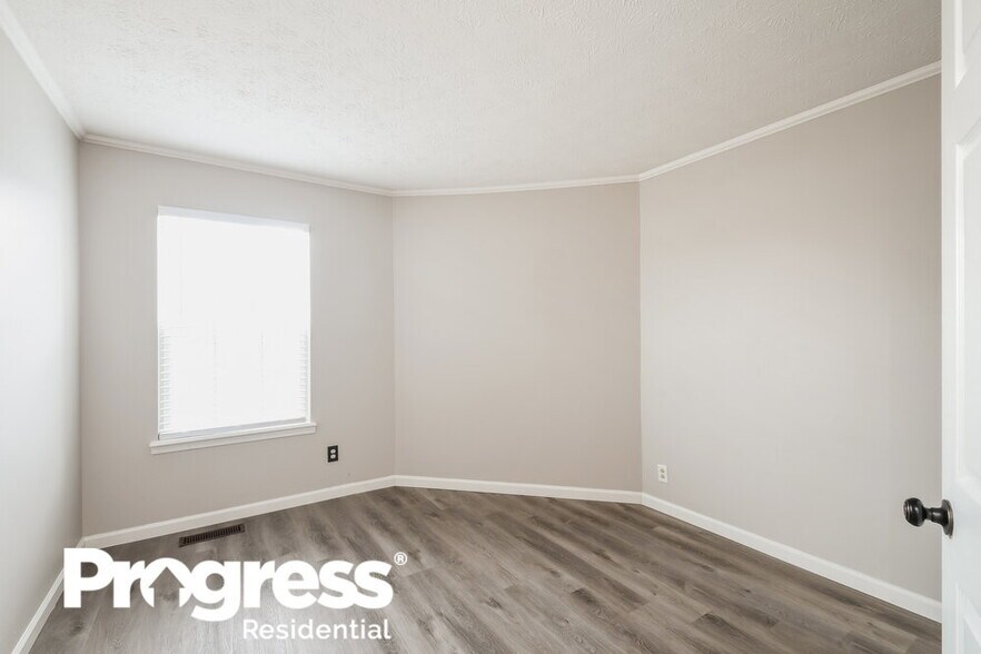 Building Photo - 2136 Walnut Meadow Ct