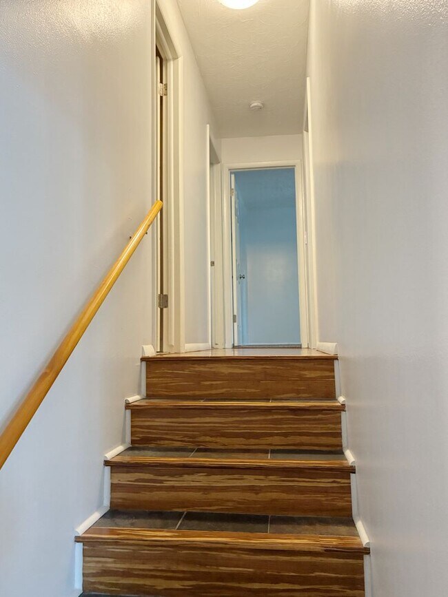 Building Photo - Spacious 5 Bed, 3 Bath Home for Rent in Idaho Falls!