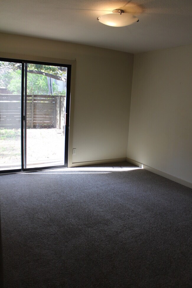 Building Photo - 108-W Eden at Avondale