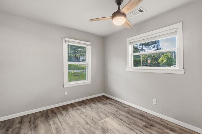 Building Photo - 2305 S.46th Street-