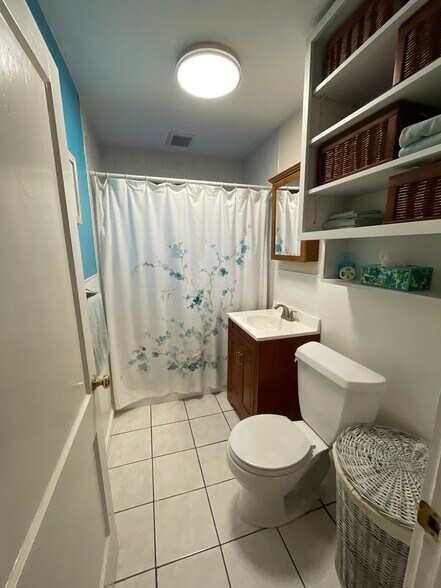Building Photo - 92 Harnden Ave