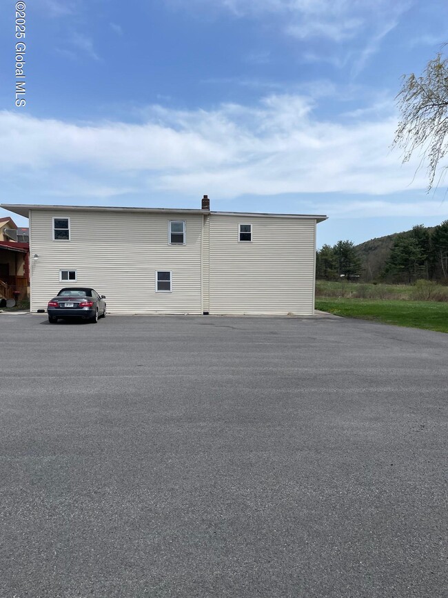 Primary Photo - 2938 NY-7