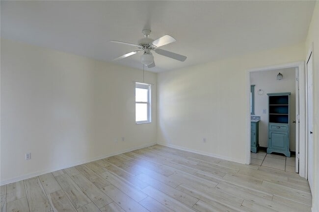 Building Photo - 1489 Whitmore St