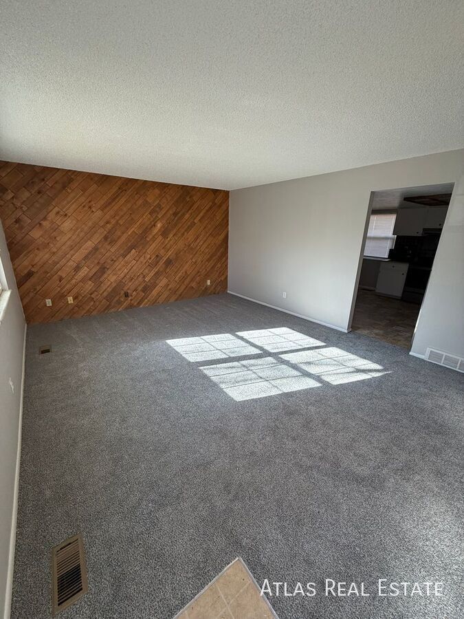 Building Photo - 3121 W 133rd Cir