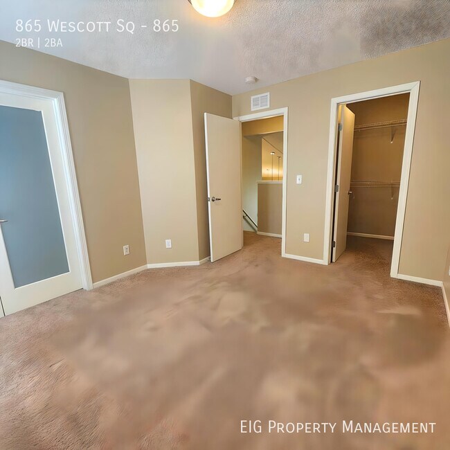 Building Photo - 865 Wescott Square