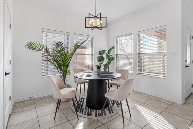 Building Photo - 201 Old Course Rd