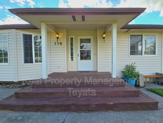 Building Photo - 338 W King Tut Rd