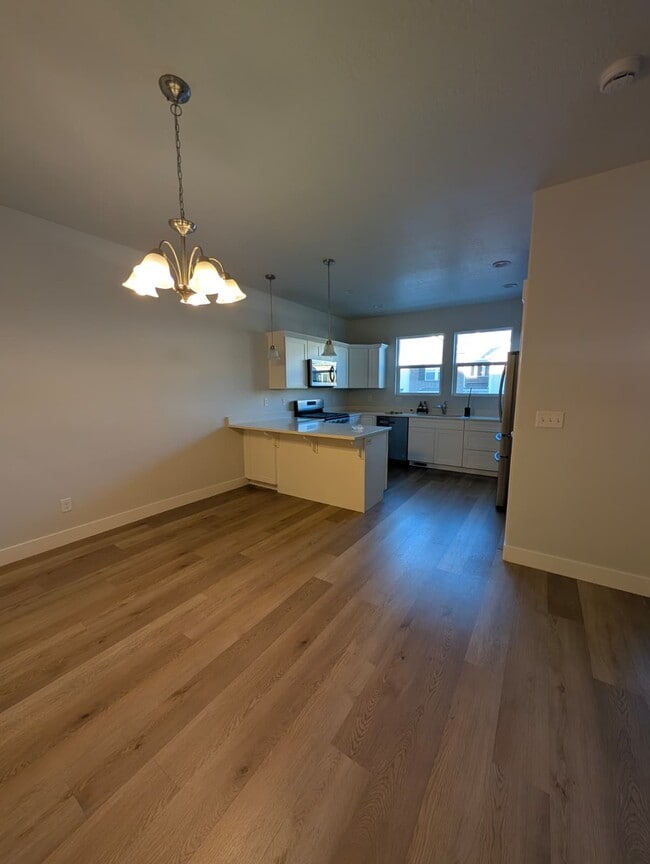 Building Photo - 2005 N 4040 W